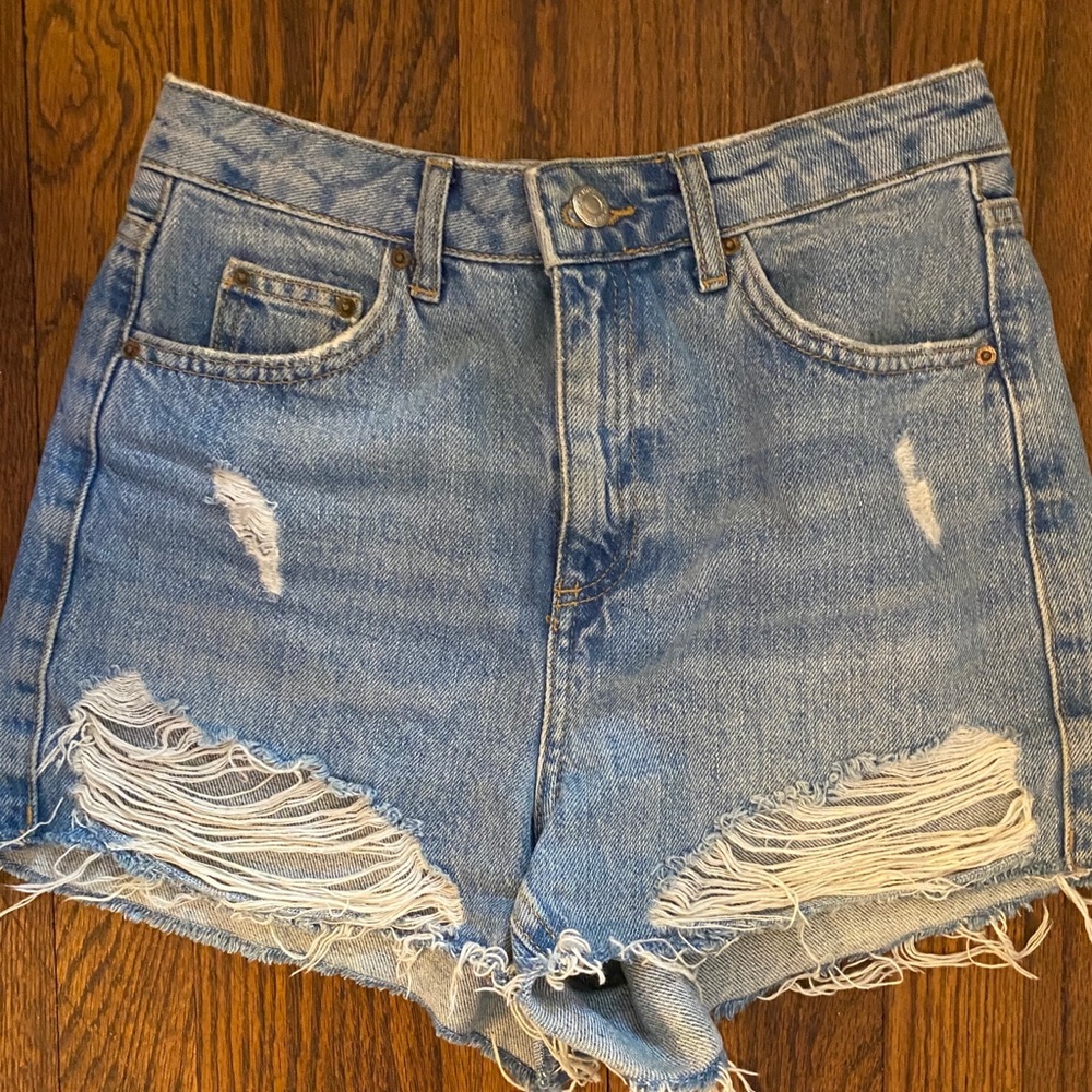 TOPSHOP Mom Jean Shorts